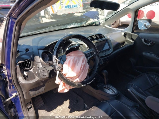 12671552 :رقم المزاد ، JHMGE8H53BC800340 vin ، 2011 Honda Fit Lx مزاد بيع