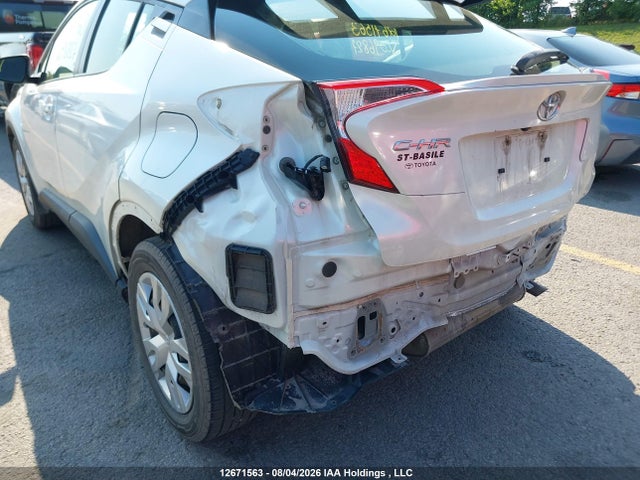 JTNKHMBX4M1096827 Toyota C-HR