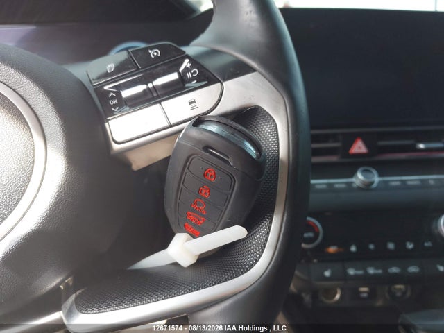 2023 Hyundai Elantra Hybrid Luxury მანქანა იყიდება აუქციონზე, vin: KMHLN4AJXPU092732, აუქციონის ნომერი: 12671574