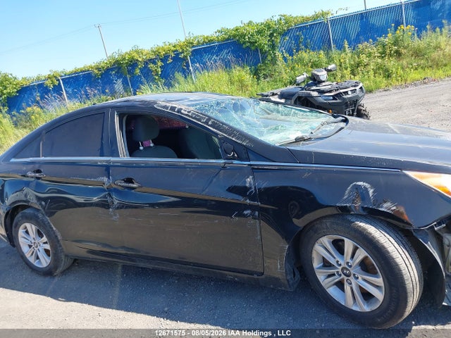 12671575 :رقم المزاد ، 5NPEB4AC9DH562715 vin ، 2013 Hyundai Sonata Gls مزاد بيع