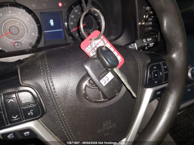Toyota SIENNA LE 2017 5TDKZ3DC4HS826959 Image 11