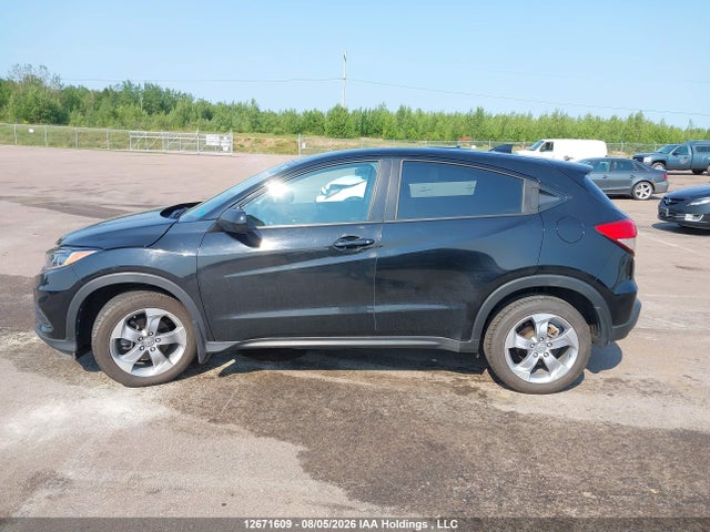 2021 Honda Hr-v Lx მანქანა იყიდება აუქციონზე, vin: 3CZRU6H33MM102998, აუქციონის ნომერი: 12671609