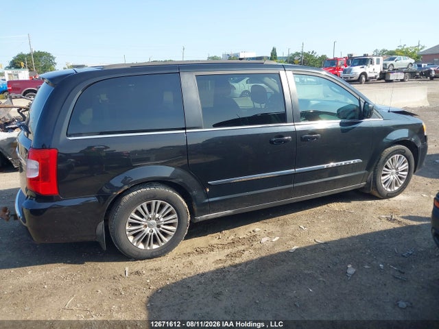 2C4RC1CG3GR188221 Chrysler Town &amp; Country Touring L