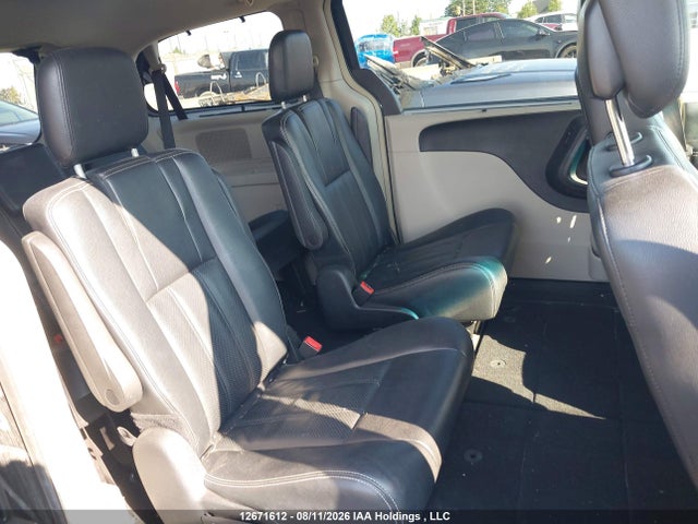 2C4RC1CG3GR188221 Chrysler Town &amp; Country Touring L