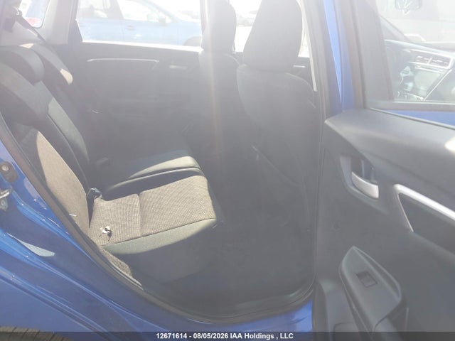 12671614 :رقم المزاد ، 3HGGK5H53GM104772 vin ، 2016 Honda Fit Lx مزاد بيع