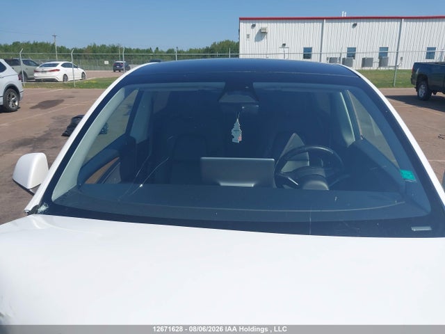 Tesla Model Y Long Range 2023 7SAYGDEE0PF586823 Image 18