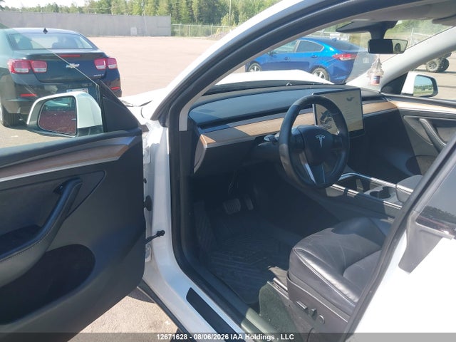 Tesla Model Y Long Range 2023 7SAYGDEE0PF586823 Image 20