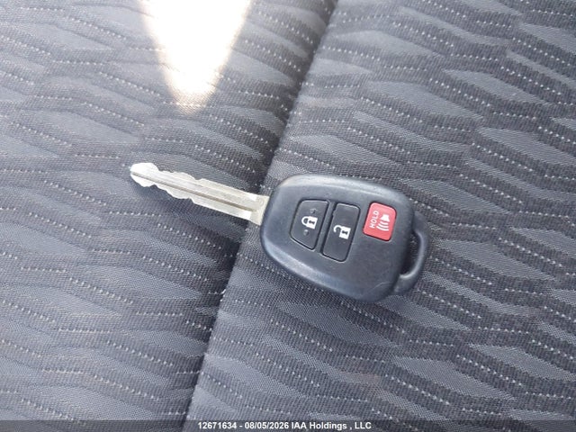 Toyota YARIS LE 2014 VNKKTUD30EA013934 Image 11