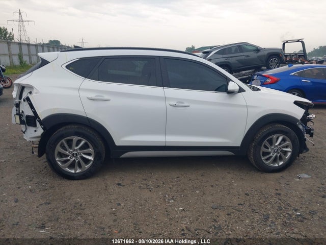2017 Hyundai Tucson Luxury მანქანა იყიდება აუქციონზე, vin: KM8J3CA47HU491245, აუქციონის ნომერი: 12671662