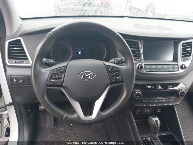 2017 Hyundai Tucson Luxury მანქანა იყიდება აუქციონზე, vin: KM8J3CA47HU491245, აუქციონის ნომერი: 12671662