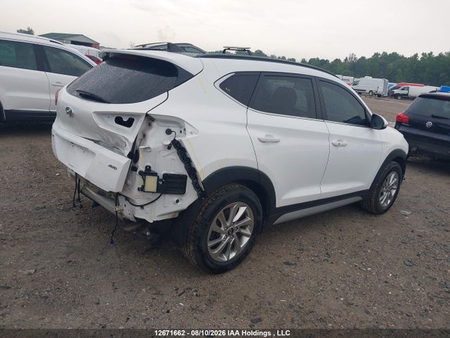 2017 Hyundai Tucson Luxury მანქანა იყიდება აუქციონზე, vin: KM8J3CA47HU491245, აუქციონის ნომერი: 12671662