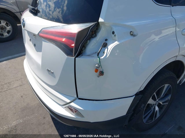 2T3WFREV1HW367689 Toyota Rav4 Xle