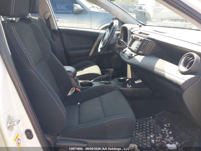 2T3WFREV1HW367689 Toyota Rav4 Xle