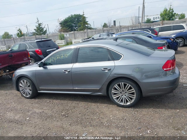2015 Volkswagen Passat 1.8 Tsi Comfortline მანქანა იყიდება აუქციონზე, vin: 1VWBS7A38FC033062, აუქციონის ნომერი: 12671714
