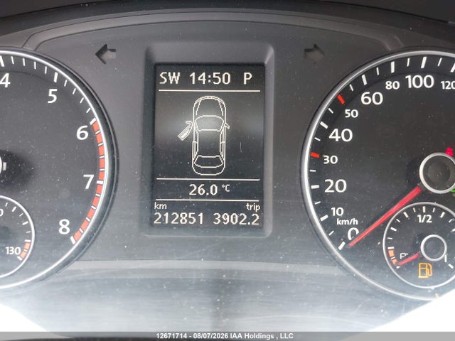 2015 Volkswagen Passat 1.8 Tsi Comfortline მანქანა იყიდება აუქციონზე, vin: 1VWBS7A38FC033062, აუქციონის ნომერი: 12671714