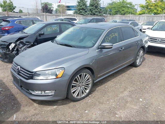 2015 Volkswagen Passat 1.8 Tsi Comfortline მანქანა იყიდება აუქციონზე, vin: 1VWBS7A38FC033062, აუქციონის ნომერი: 12671714