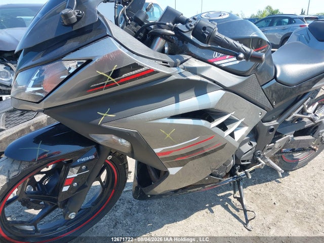 2013 Kawasaki Ex300 B მანქანა იყიდება აუქციონზე, vin: JKAEX8B18DDA03861, აუქციონის ნომერი: 12671722