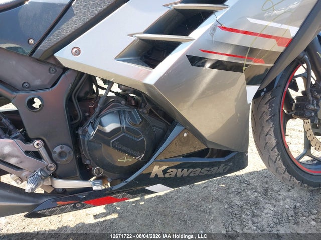 2013 Kawasaki Ex300 B მანქანა იყიდება აუქციონზე, vin: JKAEX8B18DDA03861, აუქციონის ნომერი: 12671722