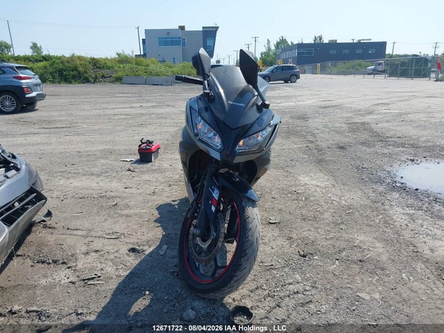 2013 Kawasaki Ex300 B მანქანა იყიდება აუქციონზე, vin: JKAEX8B18DDA03861, აუქციონის ნომერი: 12671722