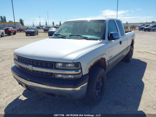 2000 Chevrolet Silverado K2500 მანქანა იყიდება აუქციონზე, vin: 1GCGK29U6YE219845, აუქციონის ნომერი: 12671756