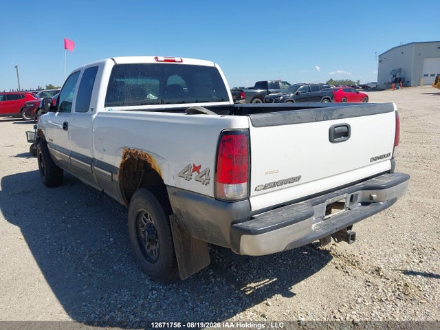 2000 Chevrolet Silverado K2500 მანქანა იყიდება აუქციონზე, vin: 1GCGK29U6YE219845, აუქციონის ნომერი: 12671756
