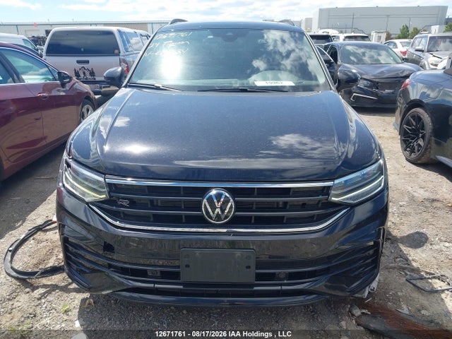 3VV8B7AX7RM087134 Volkswagen Tiguan Comfortline R-line Black Edition