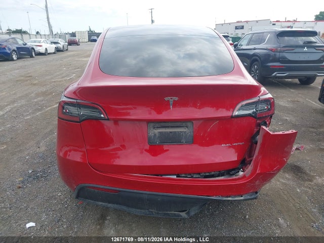 Tesla Model Y Long Range 2023 LRWYGDEE1PC266403 Image 16