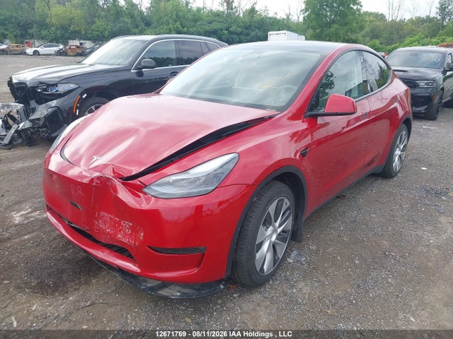 Tesla Model Y Long Range 2023 LRWYGDEE1PC266403 Image 2