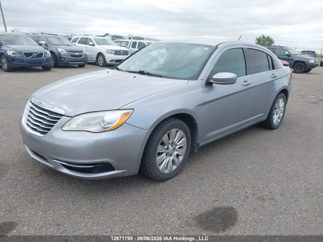 2013 Chrysler 200 Lx მანქანა იყიდება აუქციონზე, vin: 1C3CCBABXDN736067, აუქციონის ნომერი: 12671795
