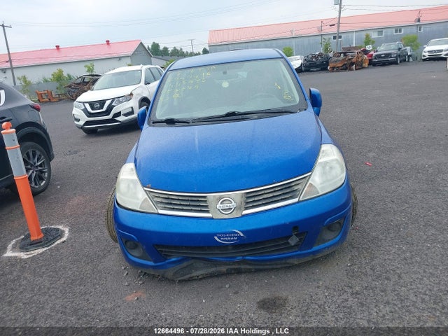 12664496 :رقم المزاد ، 3N1BC13E28L445435 vin ، 2008 Nissan Versa 1.8 S مزاد بيع