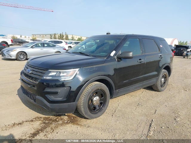 Ford Explorer Police Interceptor 2018 1FM5K8ARXJGB95511 Image 2