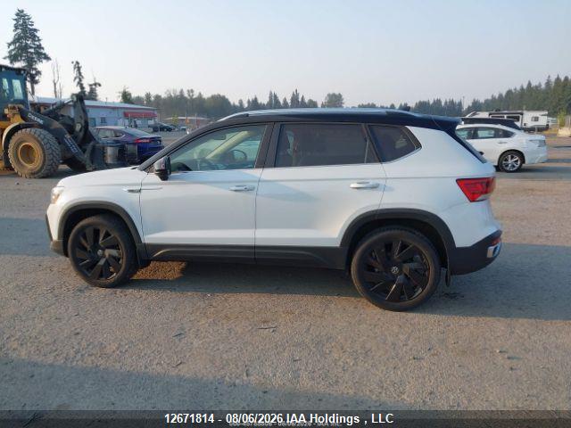 12671814 :رقم المزاد ، 3VV4X7B21RM040619 vin ، 2024 Volkswagen Taos Highline مزاد بيع