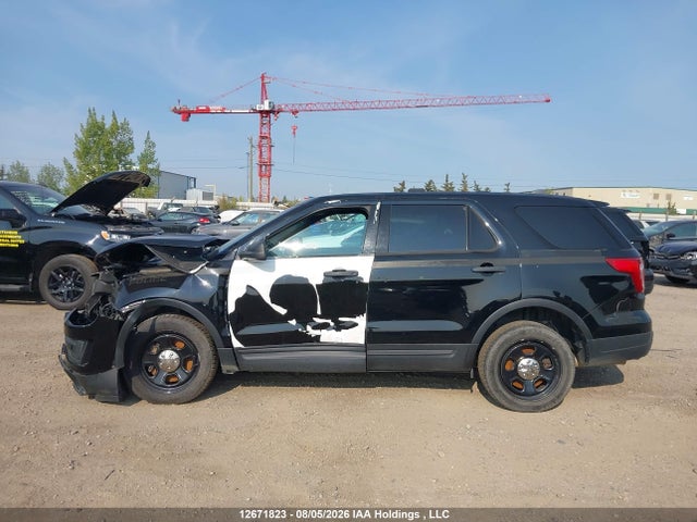 Ford Explorer Police Interceptor 2018 1FM5K8AR8JGA73987 Image 14