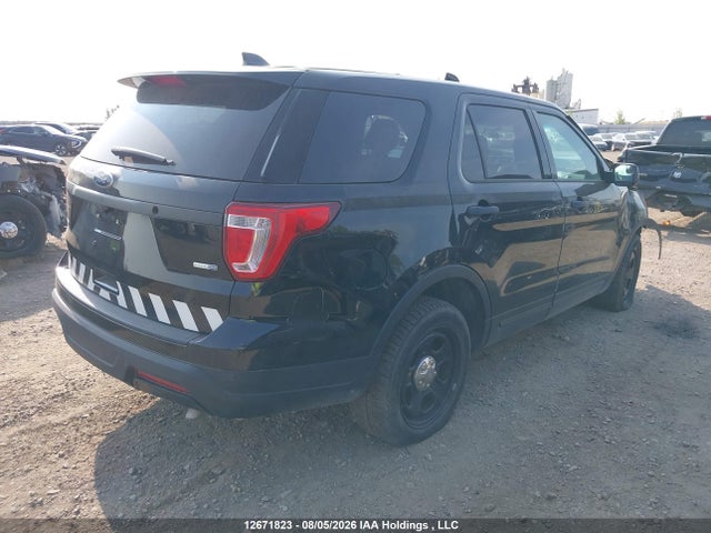 Ford Explorer Police Interceptor 2018 1FM5K8AR8JGA73987 Image 4