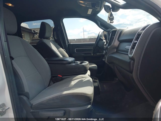 12671827 :رقم المزاد ، 3C63R3DL8RG409775 vin ، 2024 Ram 3500 Big Horn مزاد بيع