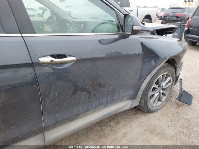 12671834 :رقم المزاد ، KM8SNDHF5HU192767 vin ، 2017 Hyundai Santa Fe Se/limited مزاد بيع