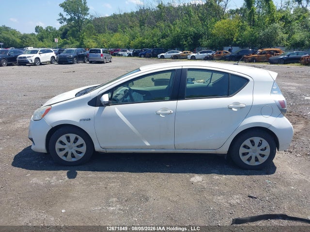 2012 Toyota Prius C მანქანა იყიდება აუქციონზე, vin: JTDKDTB32C1500603, აუქციონის ნომერი: 12671849