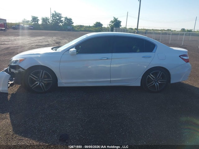 Aukcja sprzedaży 2017 Honda Accord Sedan, vin: 1HGCR2F56HA811679, numer aukcji: 12671850