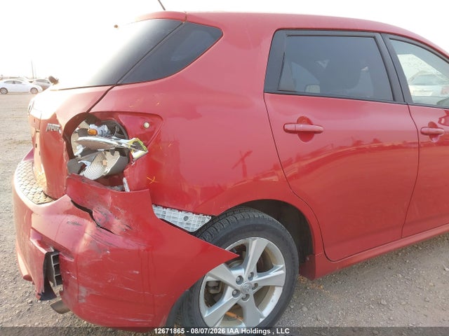 12671865 :رقم المزاد ، 2T1KU4EE7DC944107 vin ، 2013 Toyota Matrix Wagon مزاد بيع