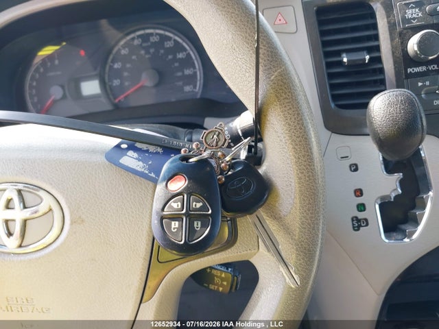 Продаж на аукціоні авто 2013 Toyota Sienna Le V6, vin: 5TDKK3DC6DS302646, номер лоту: 12652934