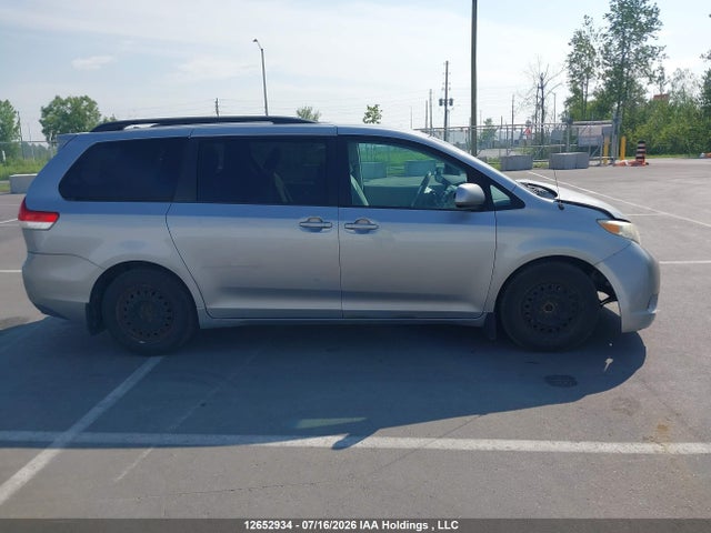 Продаж на аукціоні авто 2013 Toyota Sienna Le V6, vin: 5TDKK3DC6DS302646, номер лоту: 12652934