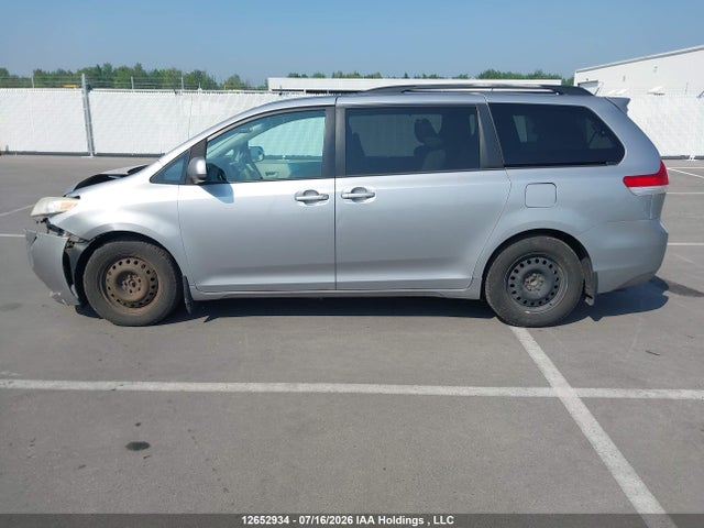 Продаж на аукціоні авто 2013 Toyota Sienna Le V6, vin: 5TDKK3DC6DS302646, номер лоту: 12652934