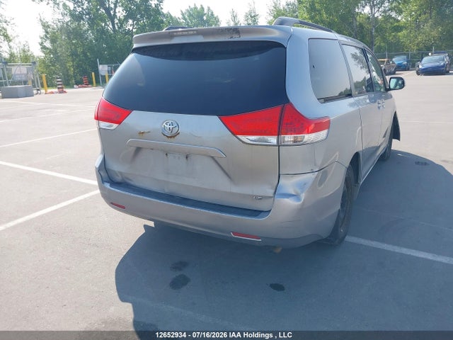Продаж на аукціоні авто 2013 Toyota Sienna Le V6, vin: 5TDKK3DC6DS302646, номер лоту: 12652934