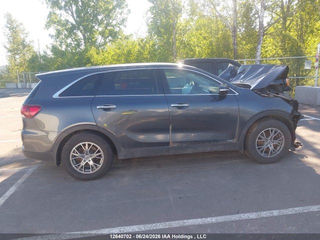 2020 Kia Sorento 2.4l Lx/2.4l Lx+/3.3l Lx+ მანქანა იყიდება აუქციონზე, vin: 5XYPGDA39LG614733, აუქციონის ნომერი: 12640702