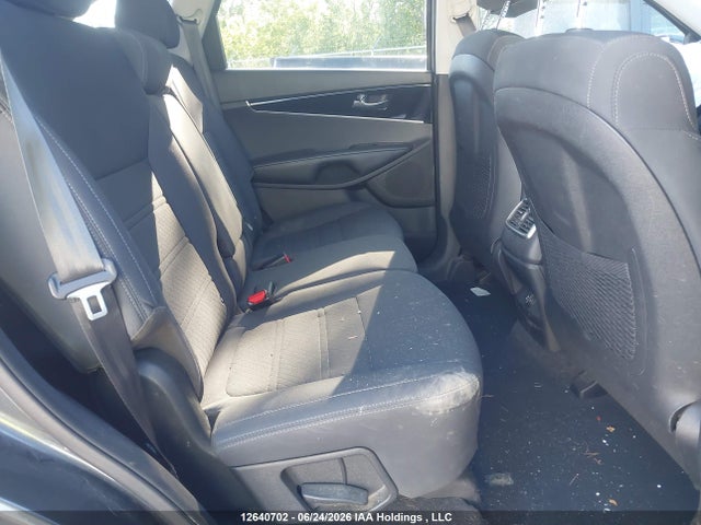 2020 Kia Sorento 2.4l Lx/2.4l Lx+/3.3l Lx+ მანქანა იყიდება აუქციონზე, vin: 5XYPGDA39LG614733, აუქციონის ნომერი: 12640702