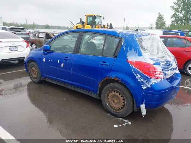 12661421 :رقم المزاد ، 3N1BC1CP0CL376996 vin ، 2012 Nissan Versa 1.8 S مزاد بيع