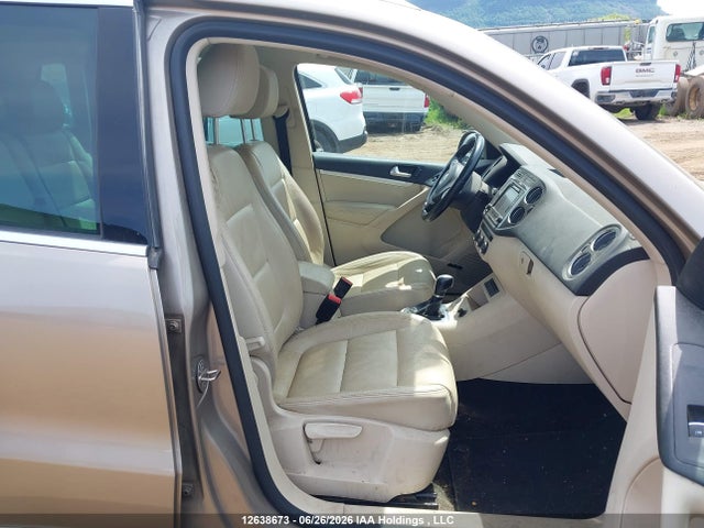 WVGJV7AX2GW001535 Volkswagen Tiguan Comfortline/highline/special Edition