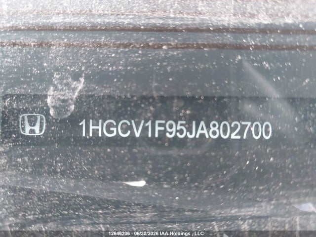1HGCV1F95JA802700 Honda Accord Touring