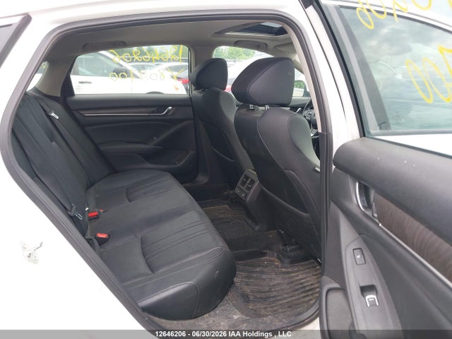 1HGCV1F95JA802700 Honda Accord Touring