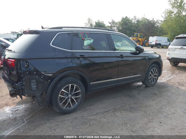 3VV2B7AX4JM166786 Volkswagen Tiguan Comfortline